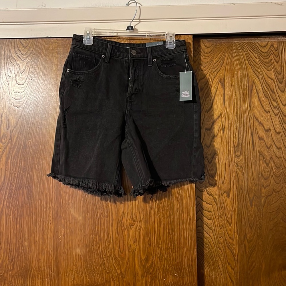 Wild Fable NWT high rise button fly Bermuda shorts,sz.6/28